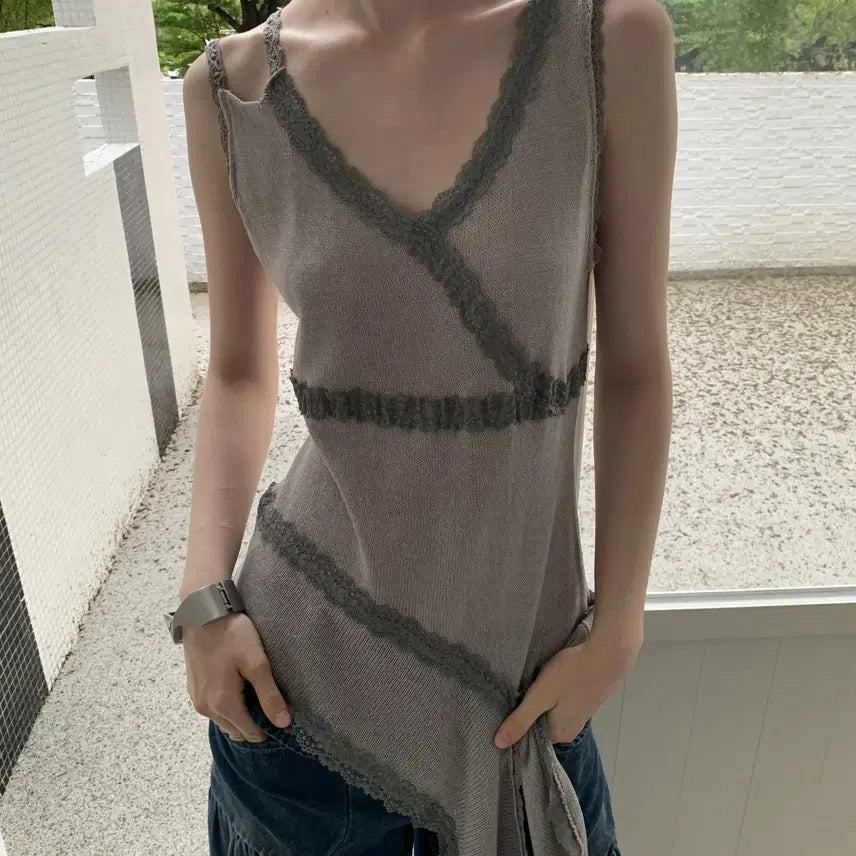[BUNJANG] DKZ Patchwork Knit Tank Top / DKZ 언발 레이스 레이어링 패치워크 니트 민소매 탑