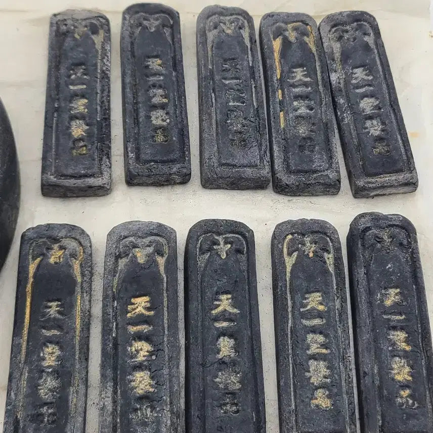 [BUNJANG] Antique Calligraphy Set (Ink Stone &amp; Ink) / 서예 문진 세트 (먹돌 &amp; 먹)