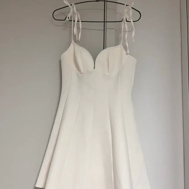 [SOLD OUT] ZARA 뷔스티에 원피스(택 달려있음)