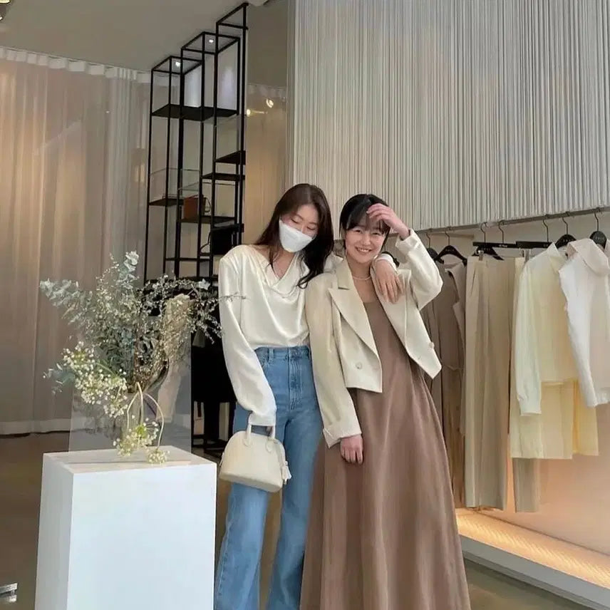 [BUNJANG] Leha Stone Crop Jacket / 레하 스톤 크롭 자켓