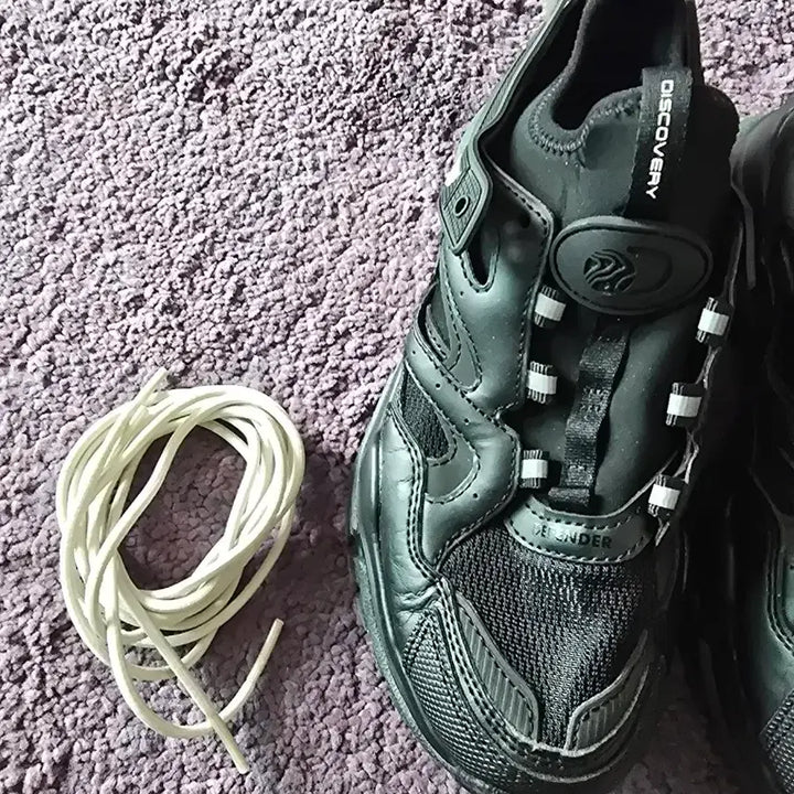 [BUNJANG] Discovery Defender Black Sneakers / 디스커버리 디펜더 검정 운동화