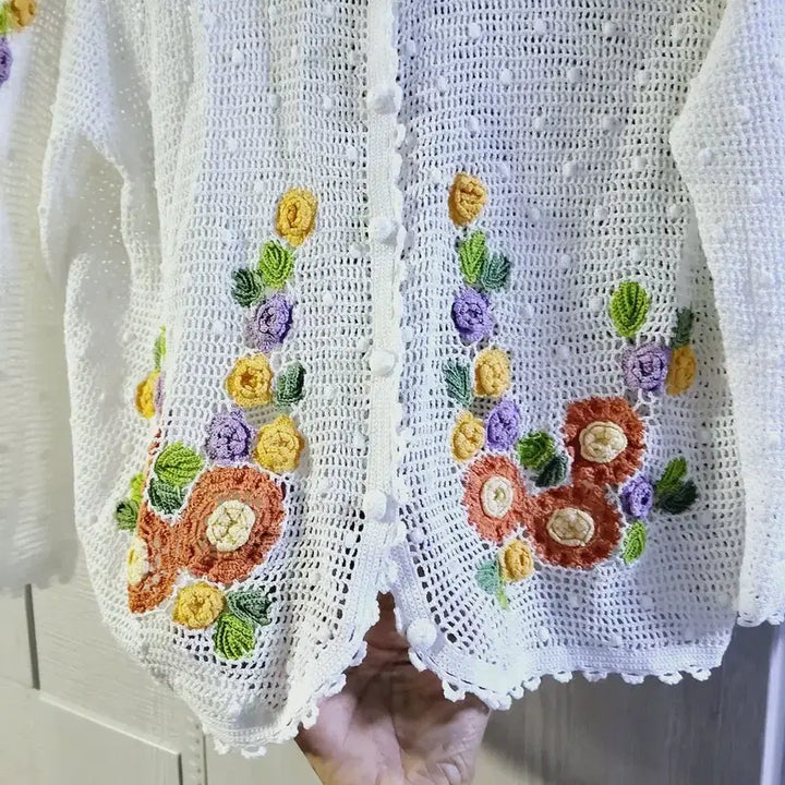 [BUNJANG] White Flower Crochet Knit Cardigan / 화이트 플라워 크로셰 손뜨개 가디건