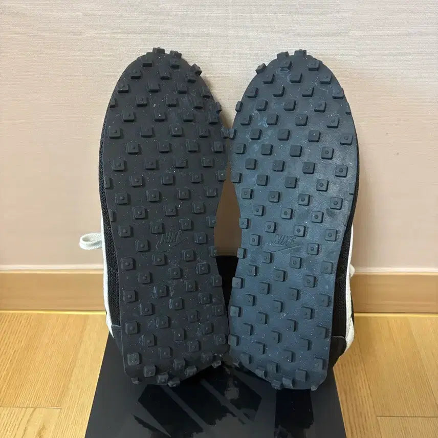 [SOLD OUT] 나이키 ld1000 블랙앤세일 290