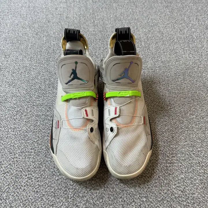[BUNJANG] Nike Air Jordan 33 PF Sneakers / [정가 25만원] 나이키 에어 조던 33 PF 270
