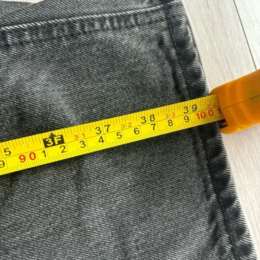 [BUNJANG] Uniqlo U Jeans (Size 36) / 유니클로U 청바지 (36)