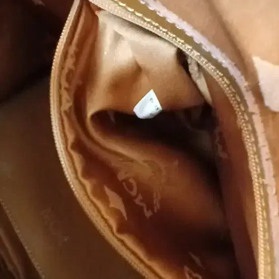 [SOLD OUT] MCM 비세토스 꼬냑 정품