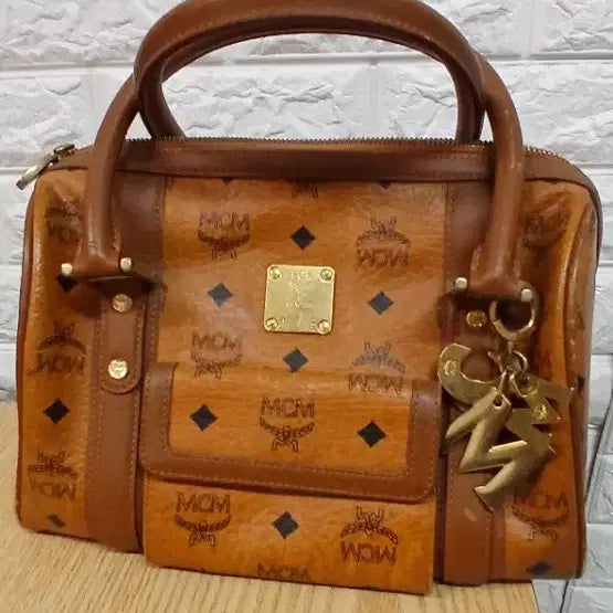 [SOLD OUT] MCM 비세토스 꼬냑 정품