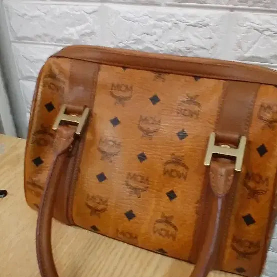 [SOLD OUT] MCM 비세토스 꼬냑 정품