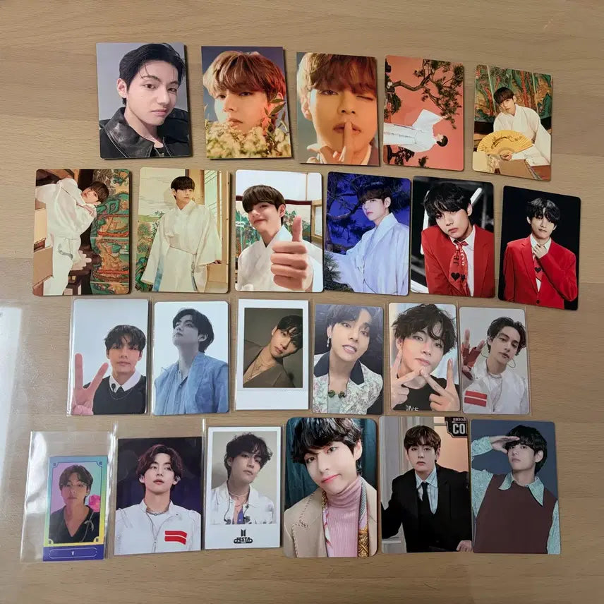 [BUNJANG] BTS V Photocard Bundle Set / 방탄소년단 뷔 V 포카 23장 일괄양도