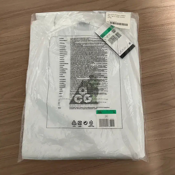 [BUNJANG] Nike ACG Iceland Map T-Shirt Summit White / US XL 나이키 ACG 아이슬란드 맵 반팔 티셔츠 서밋 화이트