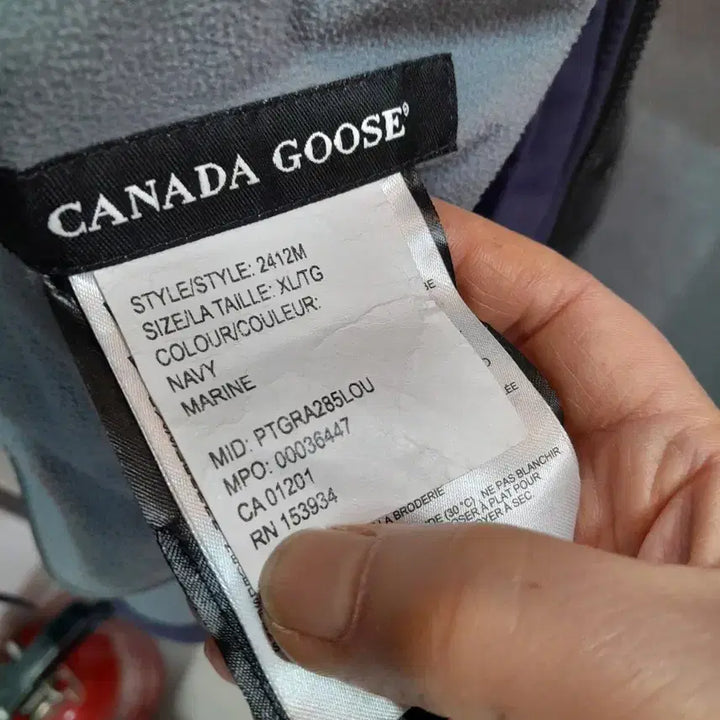 [BUNJANG] Canada Goose Hooded Windbreaker Jacket (105) / 캐나다구스 후드 바람막이 자켓105 정품