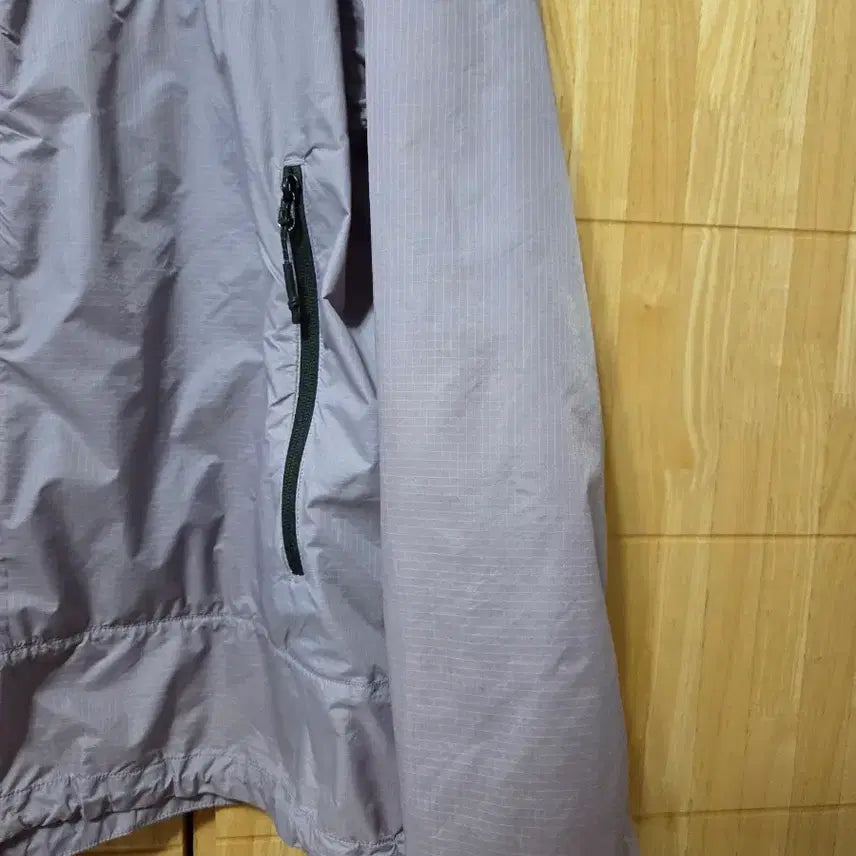 [SOLD OUT] 디스이즈네버댓 바람막이 M