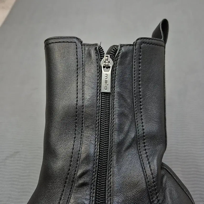 [SOLD OUT] malo 가죽 미들 부츠