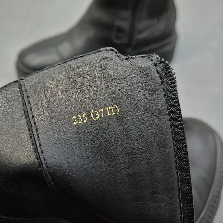 [SOLD OUT] malo 가죽 미들 부츠