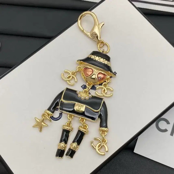 [SOLD OUT] 샤넬 외계인 로봇 키링 키홀더 차 키링 가방 액세서리