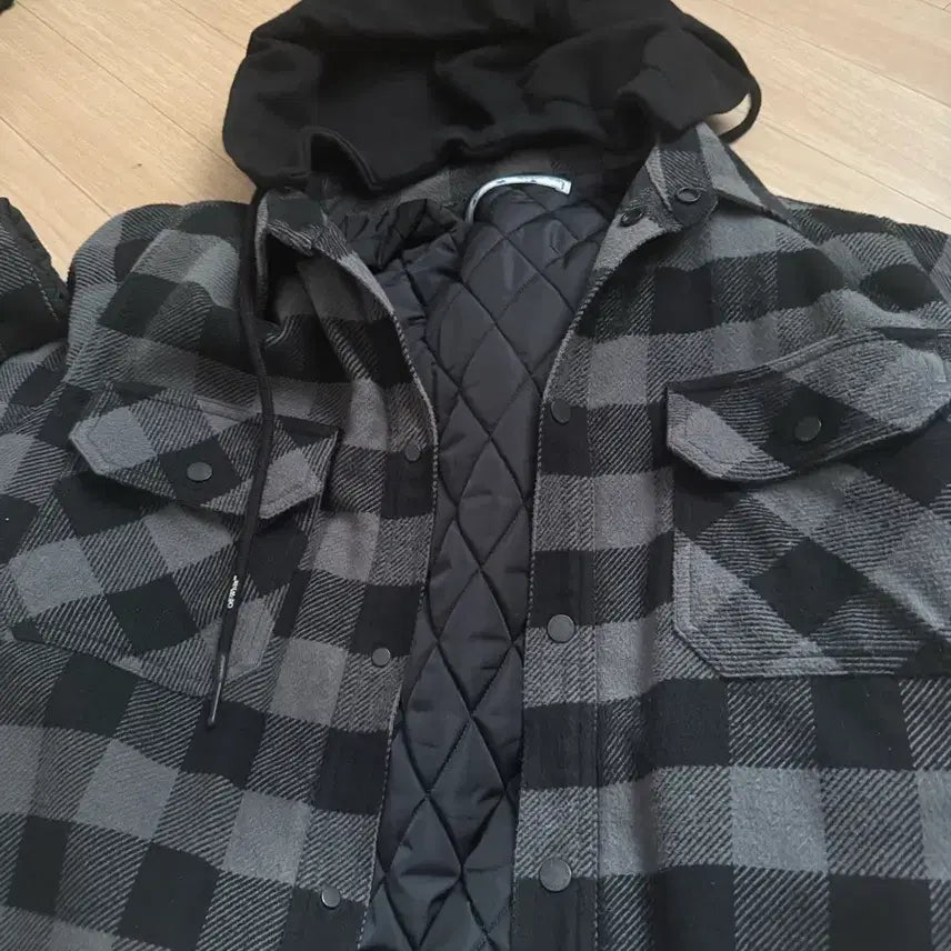 [BUNJANG] Off-White Check Hooded Padded Jacket / 오프화이크 체크 후드 자켓 패딩