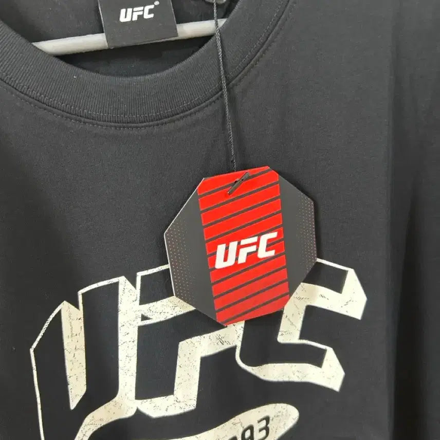 [SOLD OUT] UFC 검정 반팔 티셔츠 XL