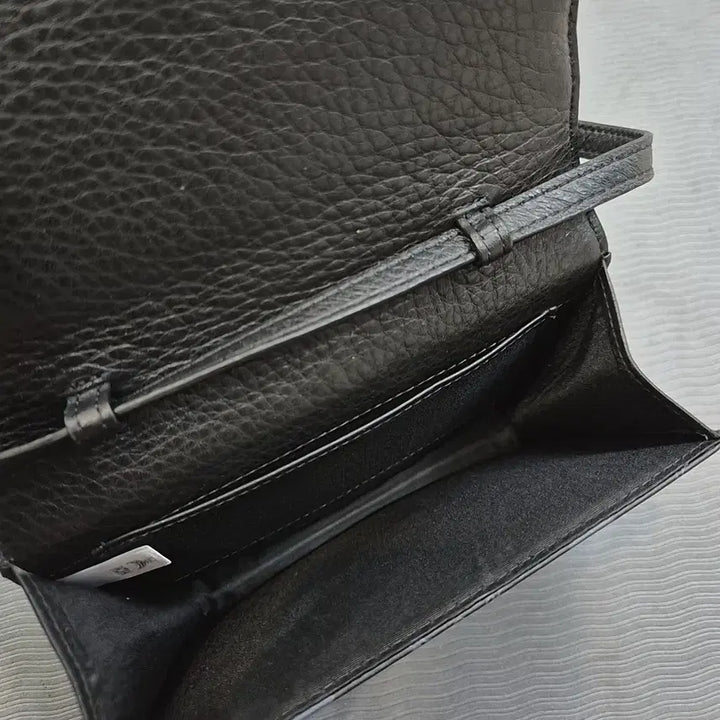 [SOLD OUT] MCM 엠씨엠 블랙 비세토스 미니 크로스백