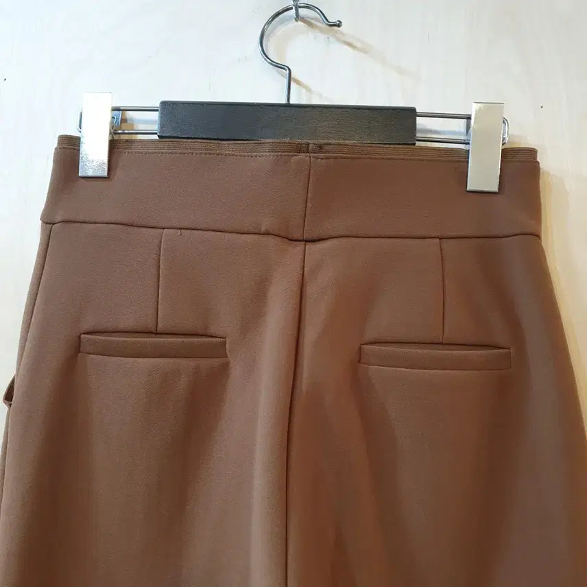 [BUNJANG] Brown Elastic Waistband Slacks / 브라운색 밴딩슬랙스 바지
