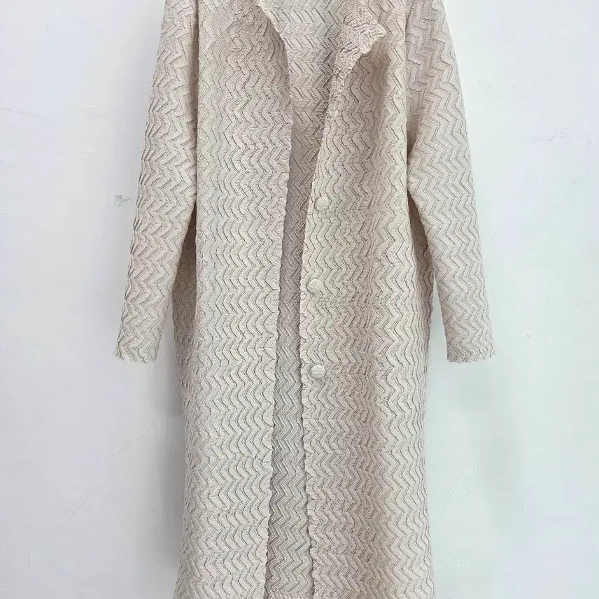 [SOLD OUT] 정품 아이보리 펀칭 롱 가디건
