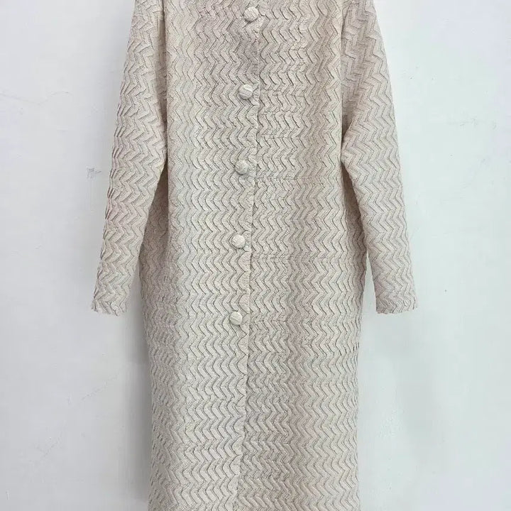 [SOLD OUT] 정품 아이보리 펀칭 롱 가디건