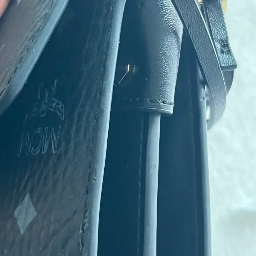 [BUNJANG] MCM Visetos Mini Shoulder Bag - Black / 정품 MCM 비세토스 미니 숄더백 블랙