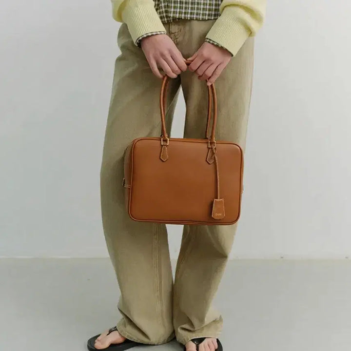 [SOLD OUT] 던스트 클래식 28 레더백 TAN