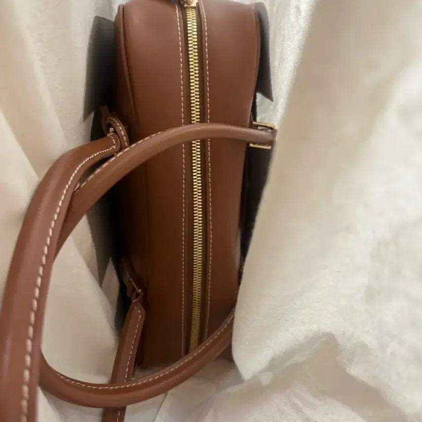 [SOLD OUT] 던스트 클래식 28 레더백 TAN