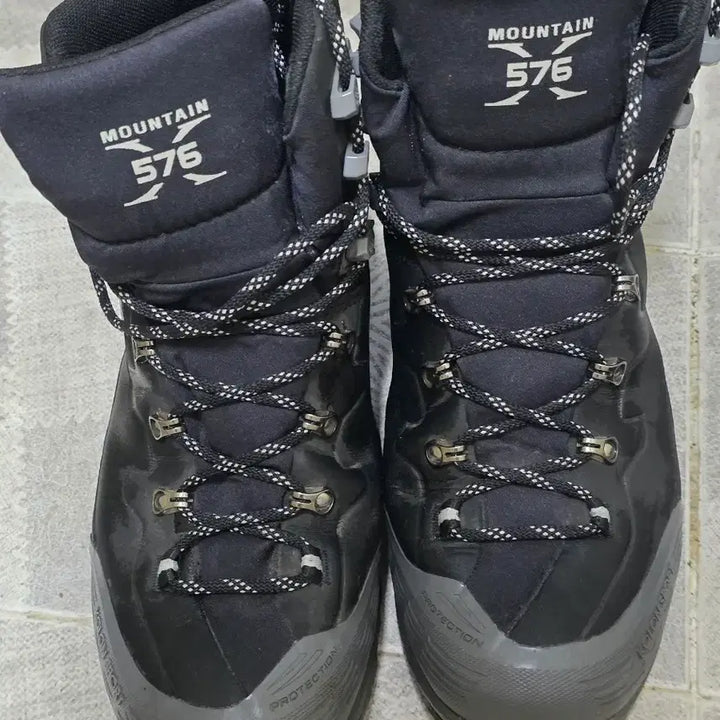 [BUNJANG] Kolon Mountain 576 Hiking Boots 265mm / 코오롱 마운틴576 중등산화 265mm 팝니다