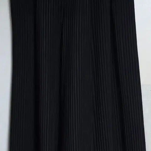 [SOLD OUT] 옴므플리세 뒷절개 하카마 3사이즈