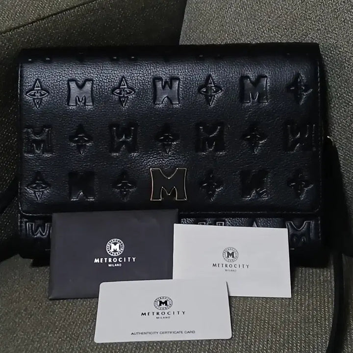 [SOLD OUT] 메트로시티 미니 크로스백