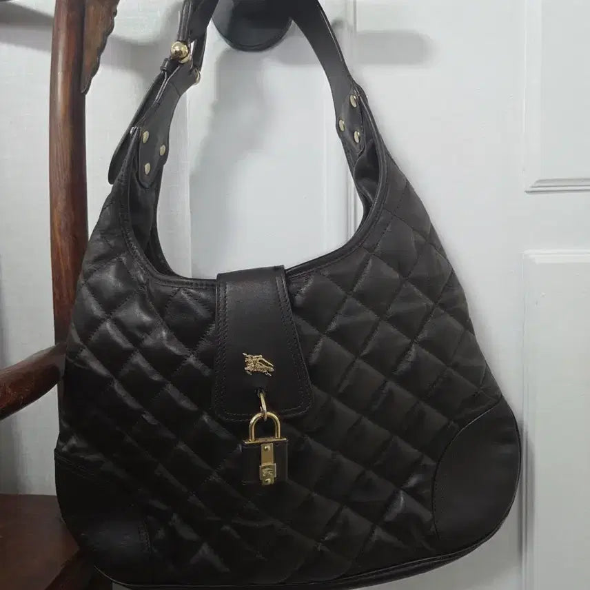 [BUNJANG] Burberry Quilted Leather Hobo Bag / 버버리 퀼팅 레더 호보백