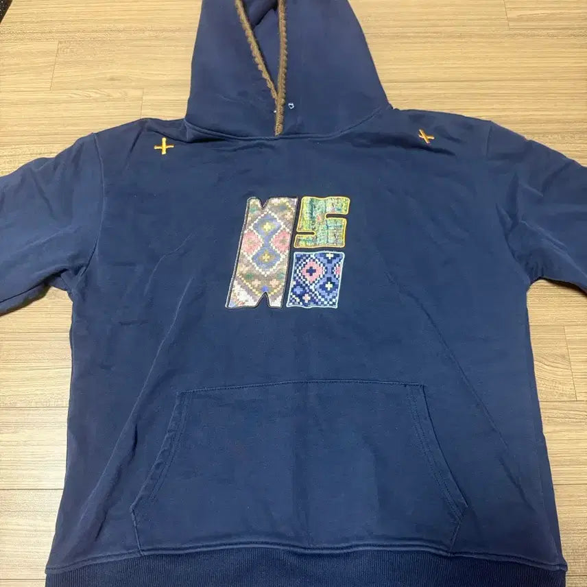 [BUNJANG] Bose Embroidered Hoodie / 보세 후드티