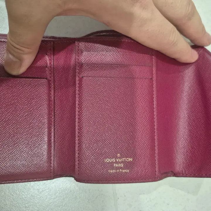 [BUNJANG] Louis Vuitton Victorine Wallet Fuchsia / 루이비통 빅토린 월릿 푸시아 컬러 풀박스 판매합니다