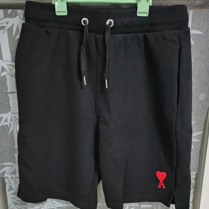 [SOLD OUT] 아미 반바지 M
