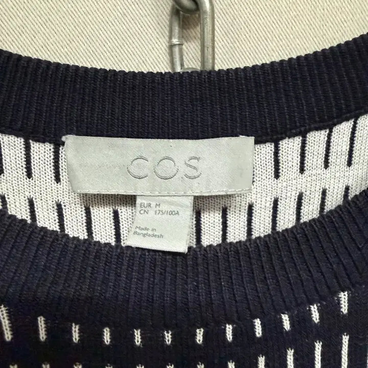 [BUNJANG] COS M Size Sweatshirt / 코스 맨투맨