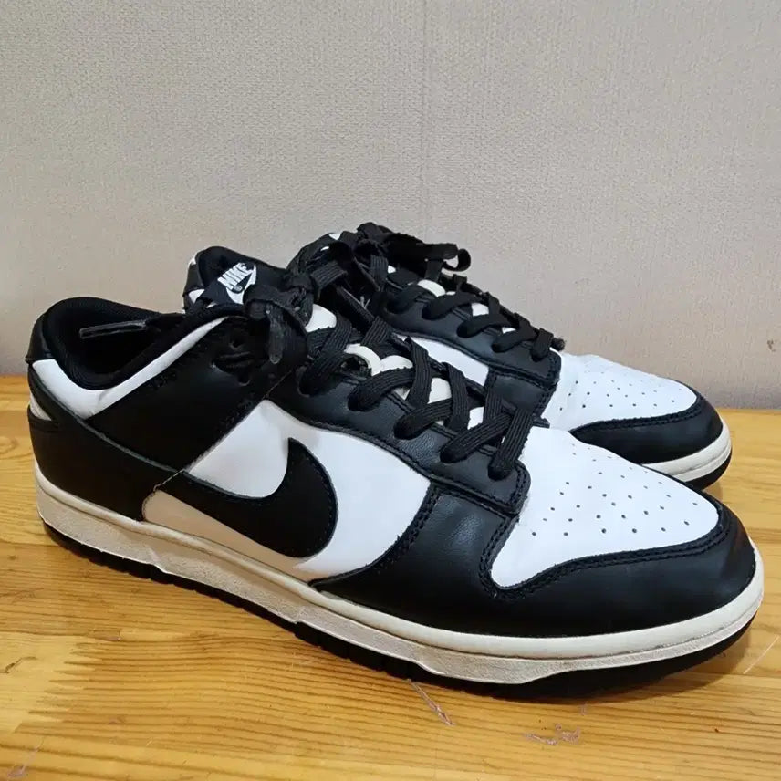 [SOLD OUT] 나이키 덩크 로우 레트로 블랙 범고래 운동화 280mm