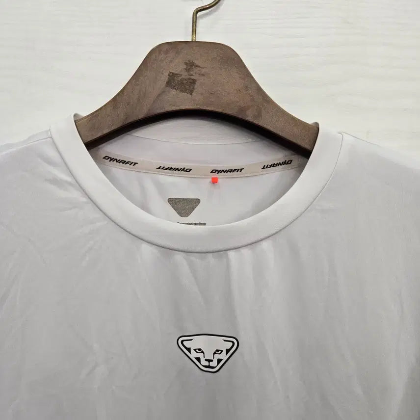 [BUNJANG] DYNAFIT Short Sleeve T-Shirt / XL,105 )) DYNAFIT 다이나핏 반팔티셔츠! 디자인 예뻐요^^~