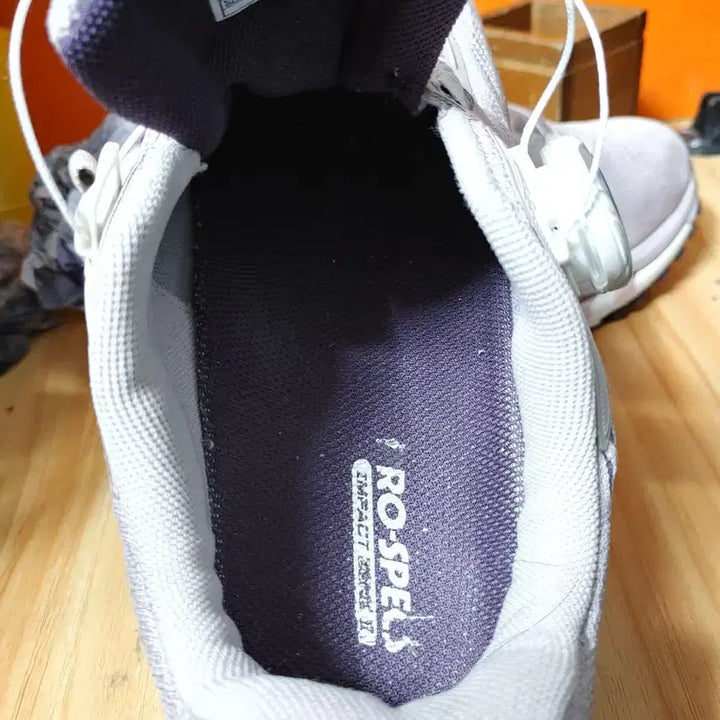 [SOLD OUT] 프로스펙스 보아 워킹화(240)