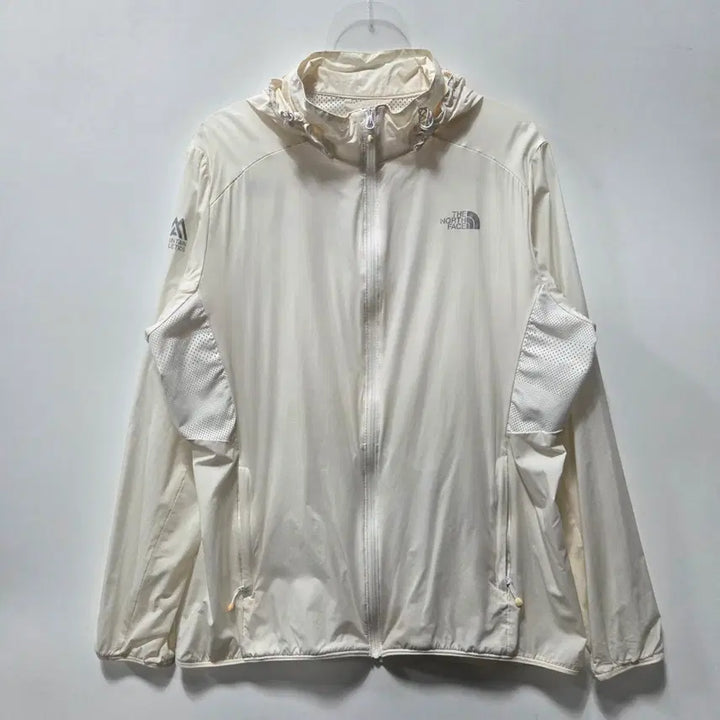 [SOLD OUT] 노스페이스 여성 마운틴 애슬레틱 경량 바람막이 L 26041706