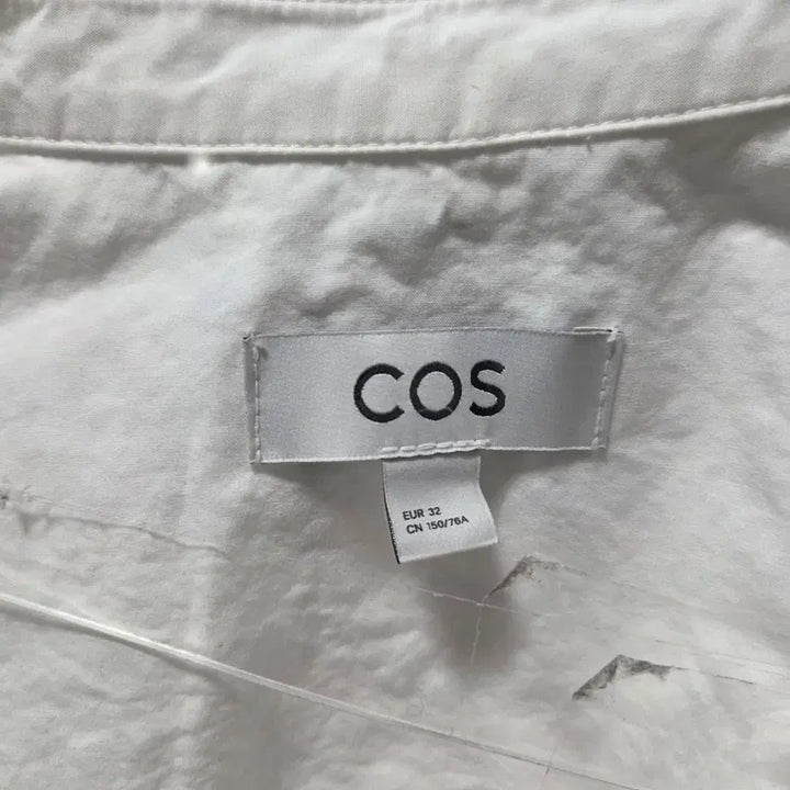 [SOLD OUT] 코스 COS 화이트 여성 크롭 셔츠 32 26041710