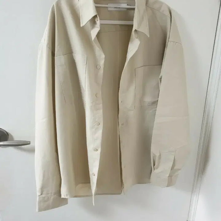 [BUNJANG] Linen Beige Shirt M Size / 린넨 베이지색  셔츠 M사이즈