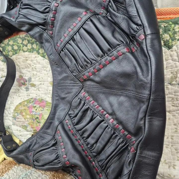 [BUNJANG] TUTTI Black Leather Shoulder Bag / 투티 블랙 가죽 숄더백 스티치 디테일