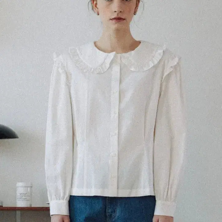 [BUNJANG] Voca Vaca Joie Ruffle Blouse / 보카바카 조이 러플 블라우스
