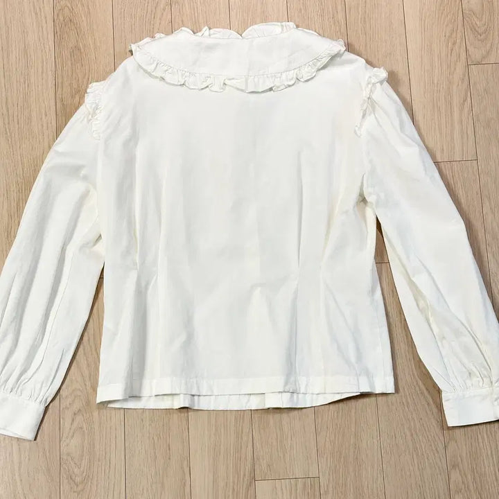 [BUNJANG] Voca Vaca Joie Ruffle Blouse / 보카바카 조이 러플 블라우스