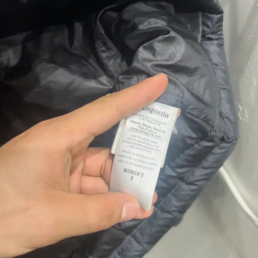 [BUNJANG] Patagonia Lightweight Hooded Padded Jacket / Patagonia 파타고니아 블랙 경량 후디 패딩