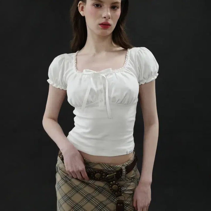 [SOLD OUT] 드라이로즈 도로시 셔링 탑 화이트