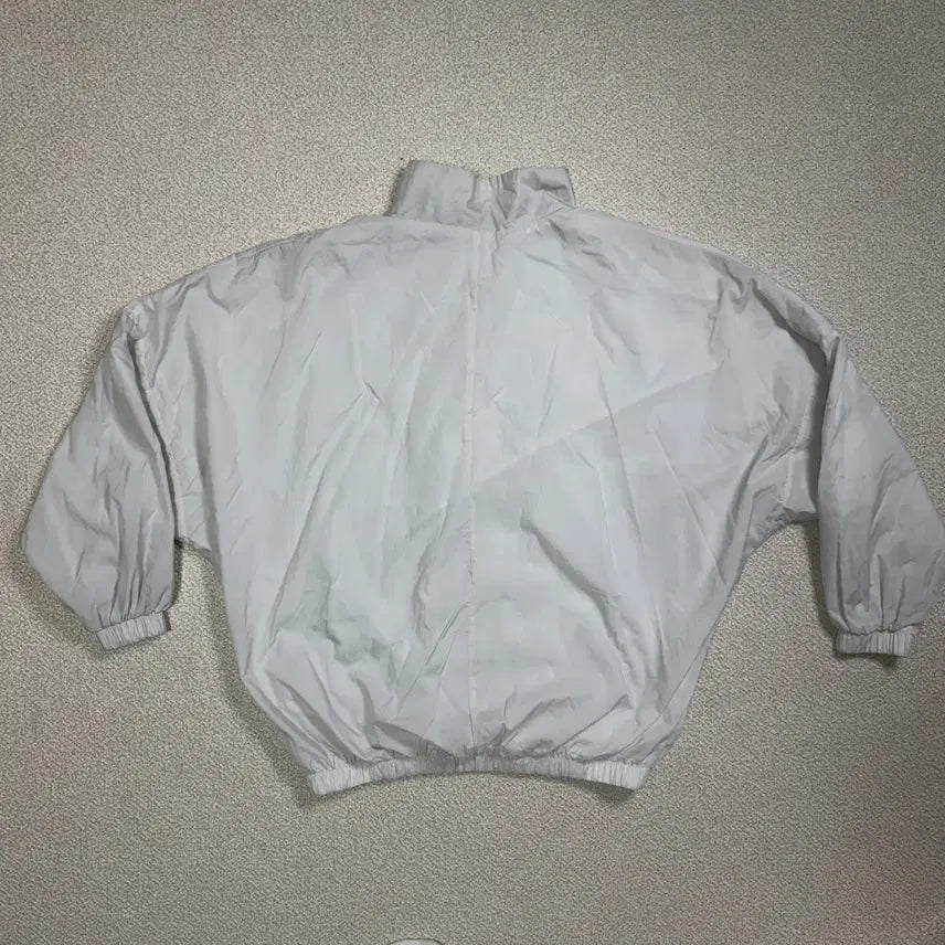 [SOLD OUT] 나이키 L 에센셜 우븐 자켓