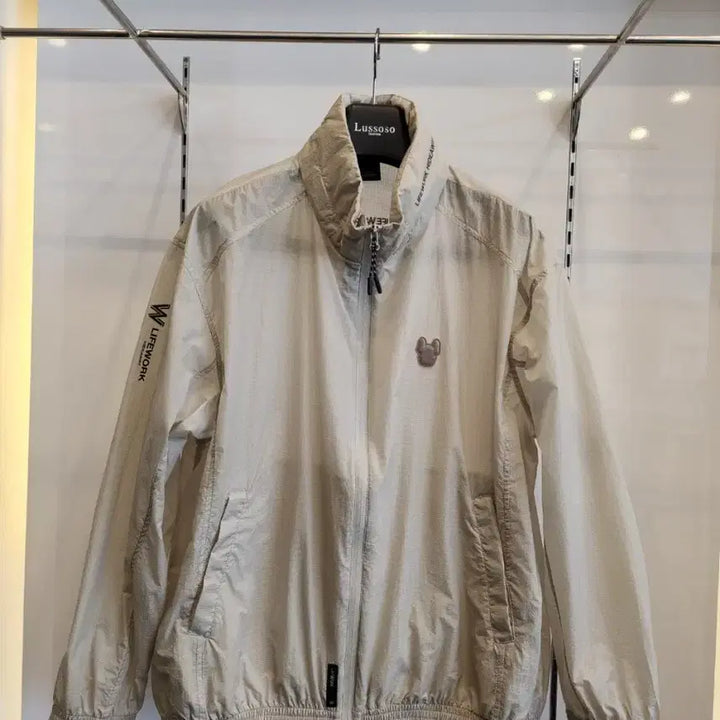 [SOLD OUT] 라이프워크 바람막이  점퍼 L(최상급)