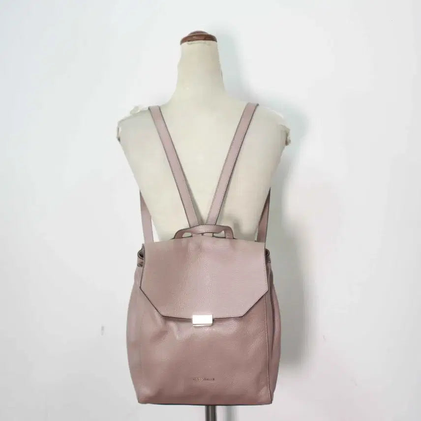 [BUNJANG] Coccinelle Leather Backpack / B-10635/코코넬레 정품 여성용 가죽 백팩